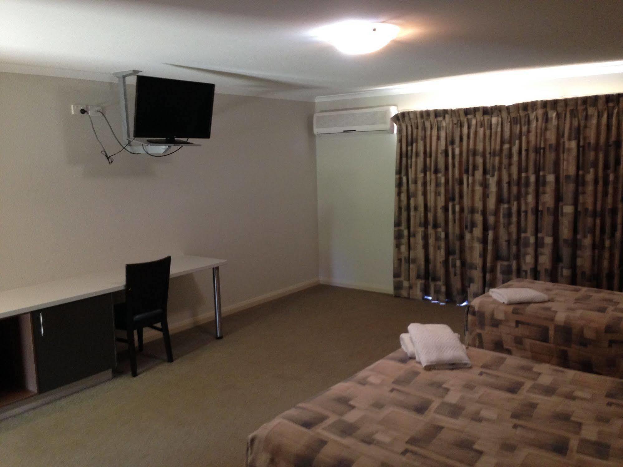 Coro Club Motel Griffith Eksteriør bilde